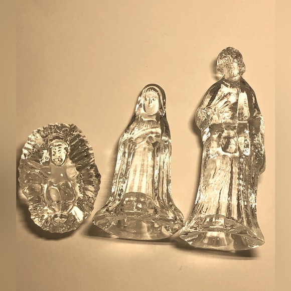 Crystal Nativity Set - Picture 11 of 15